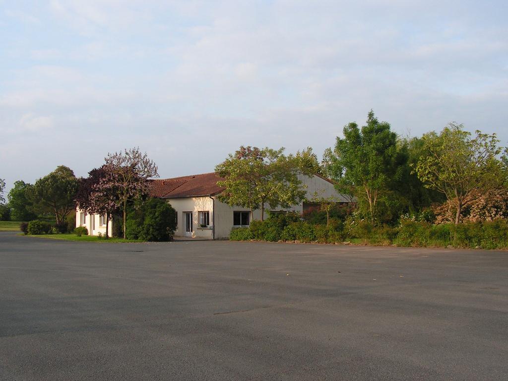 Le Bois Joli Hotel Massais Exterior photo